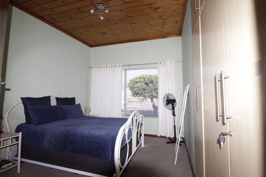 4 Bedroom Property for Sale in C Place Eastern Cape